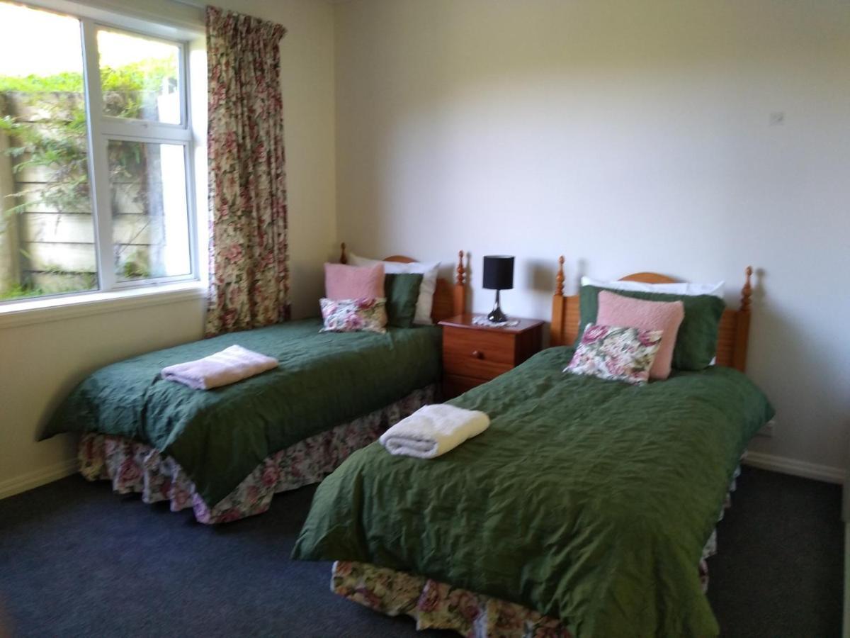 Ferienwohnung Quiet Location With View And Public Transport Wellington Exterior foto