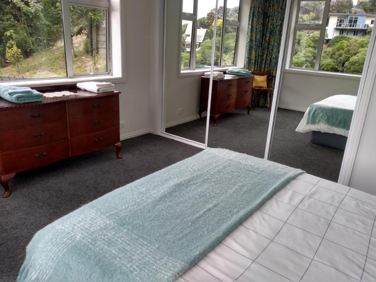Ferienwohnung Quiet Location With View And Public Transport Wellington Exterior foto